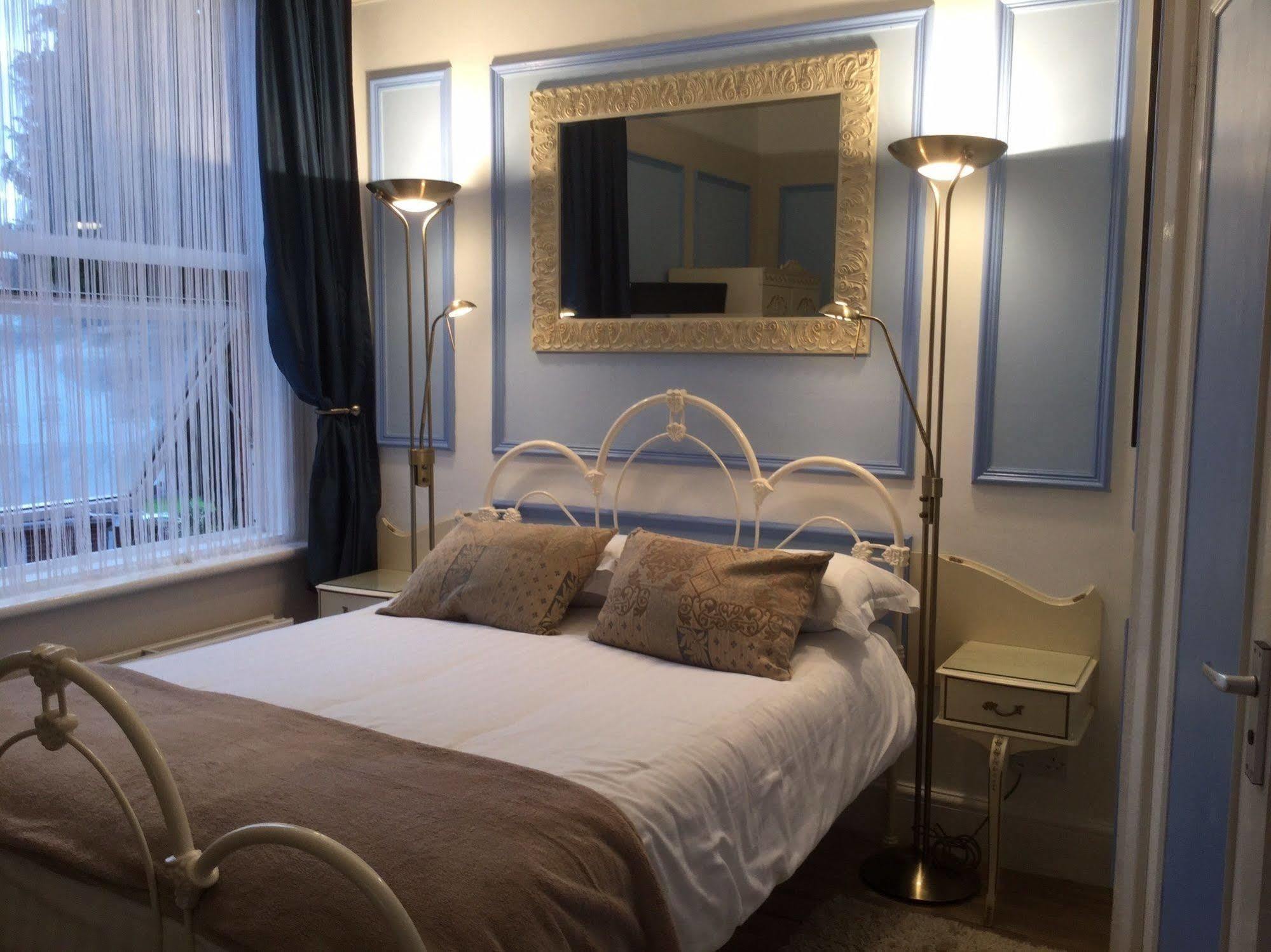 The Groveside Guest House Sidmouth Dış mekan fotoğraf